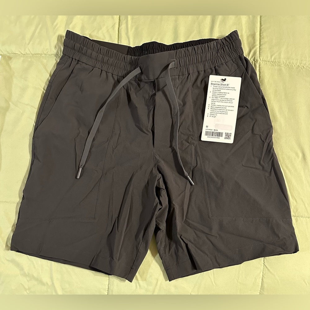 New Lululemon Men’s Bowline 8” Stretch Ripstop Shorts; Size M, Never Worn